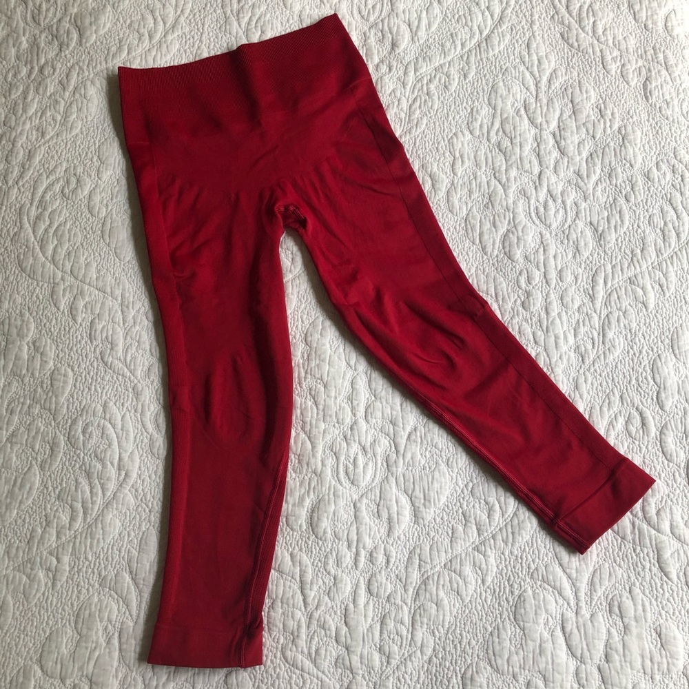 Lululemon red seamless legging